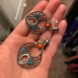 Vintage style the blue and orange earrings!